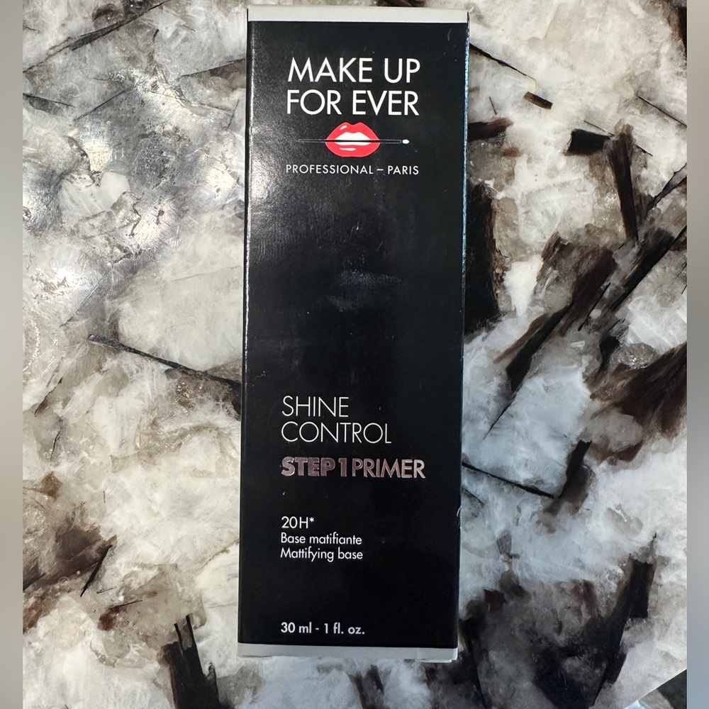 Make Up Forever Shine Control Primer